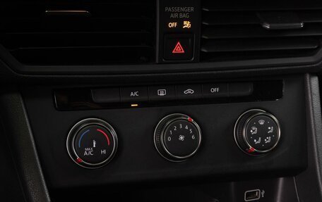 Volkswagen Jetta VII, 2018 год, 1 579 000 рублей, 15 фотография