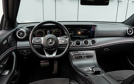 Mercedes-Benz E-Класс, 2018 год, 3 249 000 рублей, 7 фотография