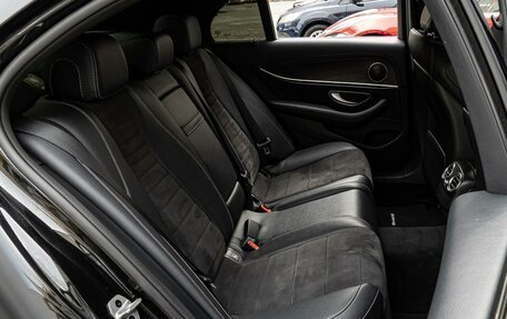 Mercedes-Benz E-Класс, 2018 год, 3 249 000 рублей, 8 фотография