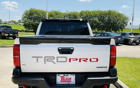 Toyota Tacoma, 2026 год, 9 000 000 рублей, 5 фотография