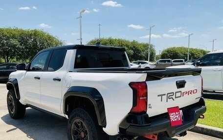 Toyota Tacoma, 2026 год, 9 000 000 рублей, 4 фотография