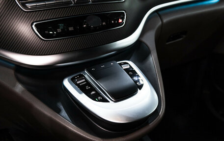 Mercedes-Benz V-Класс, 2022 год, 7 700 000 рублей, 26 фотография