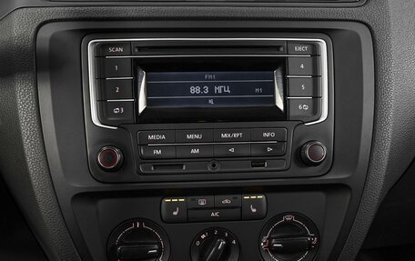 Volkswagen Jetta VI, 2015 год, 1 025 000 рублей, 12 фотография