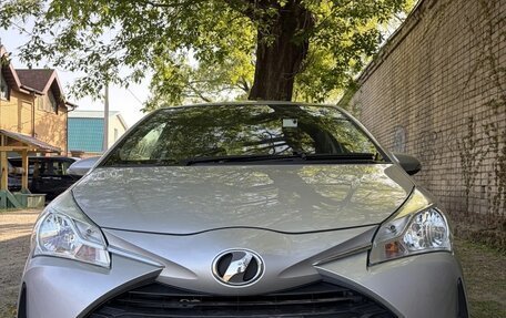 Toyota Vitz, 2020 год, 890 000 рублей, 3 фотография