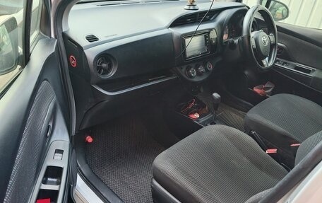 Toyota Vitz, 2020 год, 890 000 рублей, 7 фотография