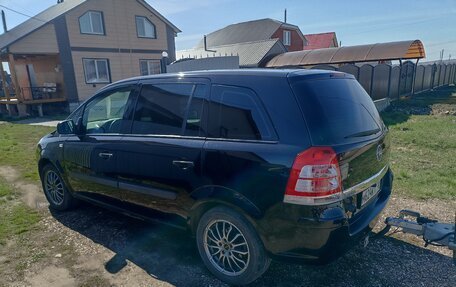 Opel Zafira B, 2011 год, 630 000 рублей, 2 фотография