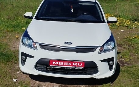 KIA Rio IV, 2018 год, 550 000 рублей, 1 фотография