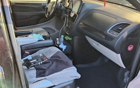 Chrysler Voyager IV, 2008 год, 2 000 000 рублей, 6 фотография
