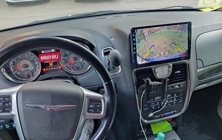Chrysler Voyager IV, 2008 год, 2 000 000 рублей, 12 фотография