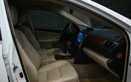 Toyota Camry, 2013 год, 1 550 000 рублей, 10 фотография