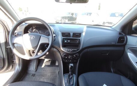 Hyundai Solaris II рестайлинг, 2015 год, 1 150 000 рублей, 15 фотография