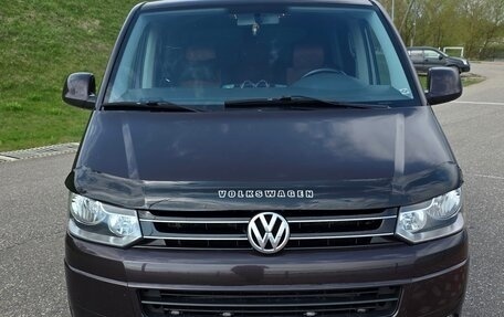 Volkswagen Caravelle T5, 2010 год, 2 350 000 рублей, 9 фотография