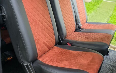 Volkswagen Caravelle T5, 2010 год, 2 350 000 рублей, 20 фотография