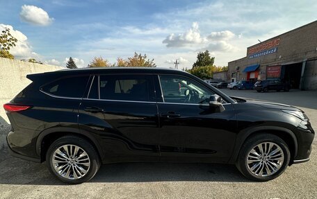 Toyota Highlander, 2026 год, 4 890 000 рублей, 4 фотография