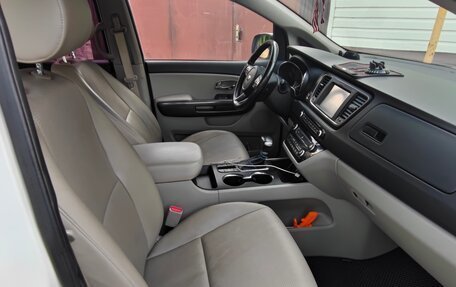 KIA Carnival III, 2019 год, 3 300 000 рублей, 3 фотография