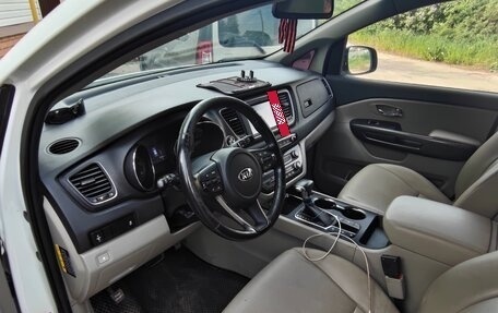 KIA Carnival III, 2019 год, 3 300 000 рублей, 9 фотография