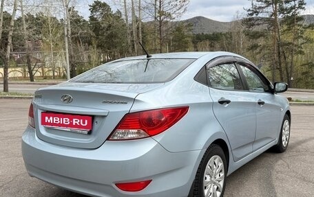 Hyundai Solaris II рестайлинг, 2011 год, 540 000 рублей, 1 фотография