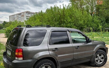 Ford Escape II, 2005 год, 500 000 рублей, 2 фотография