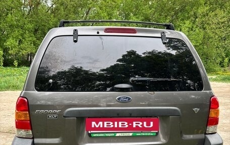 Ford Escape II, 2005 год, 500 000 рублей, 3 фотография