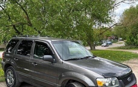 Ford Escape II, 2005 год, 500 000 рублей, 8 фотография