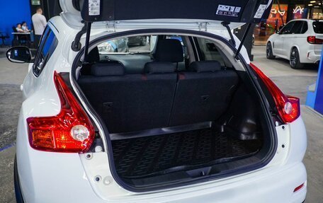 Nissan Juke II, 2011 год, 900 000 рублей, 9 фотография