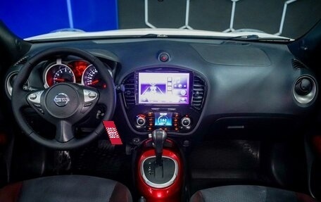 Nissan Juke II, 2011 год, 900 000 рублей, 12 фотография