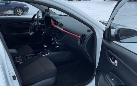 KIA Rio IV, 2020 год, 1 750 000 рублей, 13 фотография