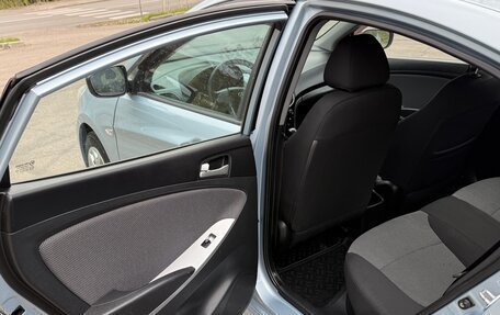 Hyundai Solaris II рестайлинг, 2011 год, 540 000 рублей, 5 фотография
