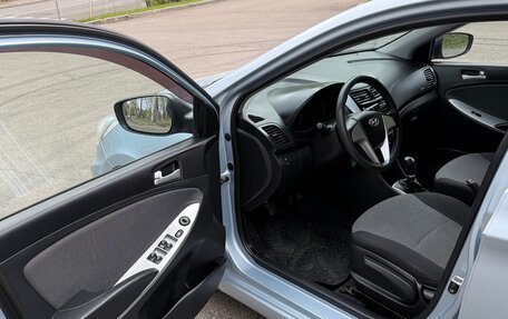 Hyundai Solaris II рестайлинг, 2011 год, 540 000 рублей, 6 фотография