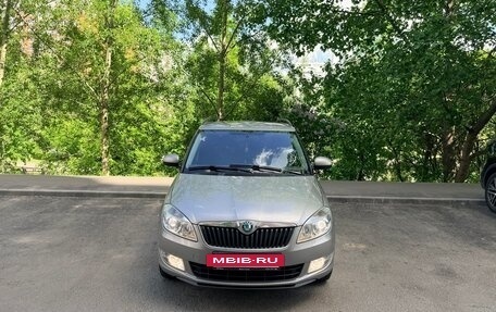 Skoda Fabia II, 2011 год, 850 000 рублей, 3 фотография