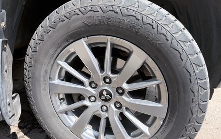 Mitsubishi Pajero Sport III рестайлинг, 2018 год, 3 250 000 рублей, 4 фотография