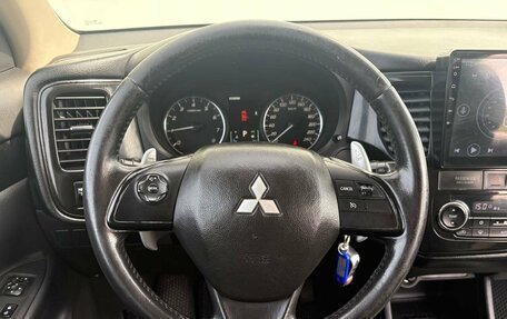 Mitsubishi Outlander III рестайлинг 3, 2013 год, 1 490 000 рублей, 20 фотография