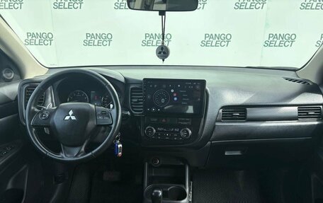 Mitsubishi Outlander III рестайлинг 3, 2013 год, 1 490 000 рублей, 16 фотография