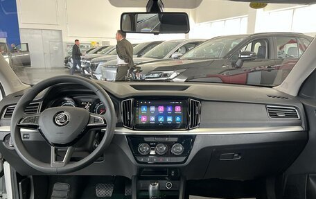 Skoda Kamiq I, 2025 год, 2 600 000 рублей, 12 фотография