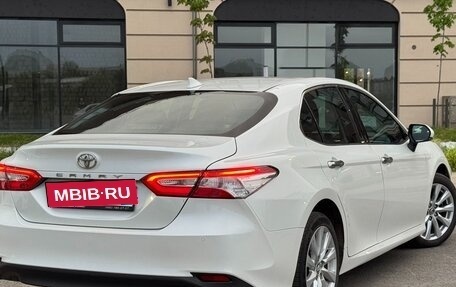 Toyota Camry, 2019 год, 2 930 000 рублей, 5 фотография