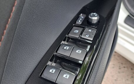 Toyota Camry, 2019 год, 2 930 000 рублей, 10 фотография