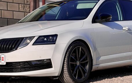 Skoda Octavia, 2019 год, 2 300 000 рублей, 3 фотография