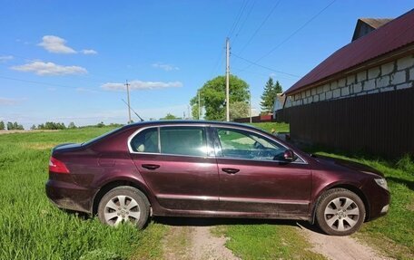 Skoda Superb III рестайлинг, 2010 год, 800 000 рублей, 3 фотография