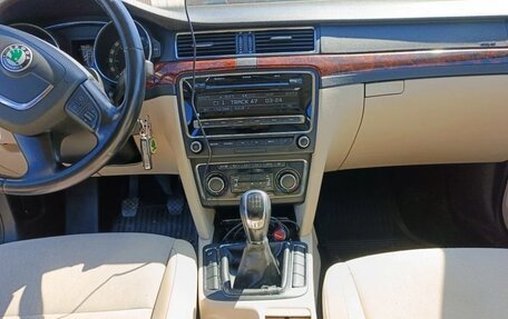 Skoda Superb III рестайлинг, 2010 год, 800 000 рублей, 5 фотография