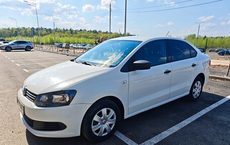 Volkswagen Polo VI (EU Market), 2015 год, 750 000 рублей, 1 фотография
