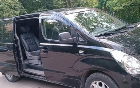 Hyundai Grand Starex Grand Starex I рестайлинг 2, 2014 год, 2 100 000 рублей, 3 фотография