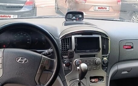 Hyundai Grand Starex Grand Starex I рестайлинг 2, 2014 год, 2 100 000 рублей, 8 фотография