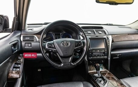 Toyota Camry, 2015 год, 2 438 000 рублей, 15 фотография