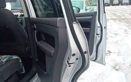 Volkswagen Touran III, 2010 год, 650 000 рублей, 15 фотография