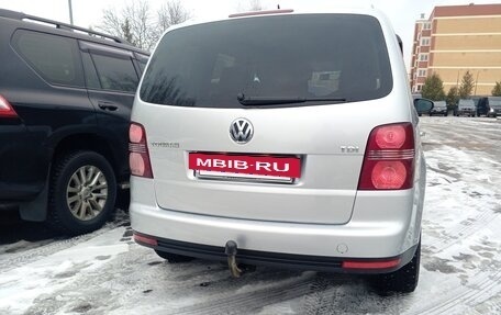 Volkswagen Touran III, 2010 год, 650 000 рублей, 22 фотография