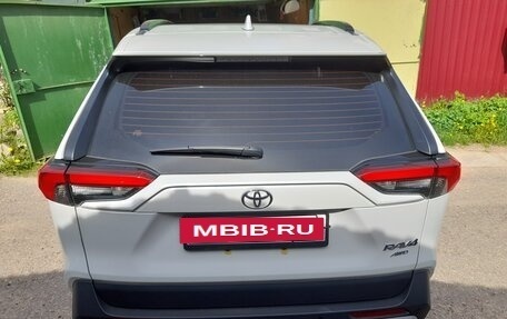 Toyota RAV4, 2025 год, 4 200 000 рублей, 4 фотография