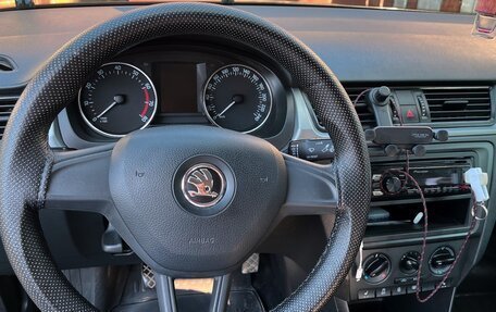 Skoda Rapid I, 2015 год, 1 400 000 рублей, 5 фотография