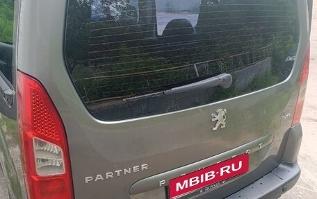Peugeot Partner II рестайлинг 2, 2010 год, 650 000 рублей, 3 фотография