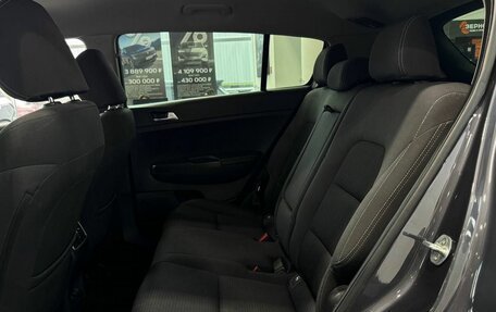 KIA Sportage IV рестайлинг, 2017 год, 1 989 900 рублей, 10 фотография