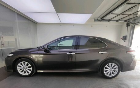 Toyota Camry, 2018 год, 2 520 000 рублей, 8 фотография